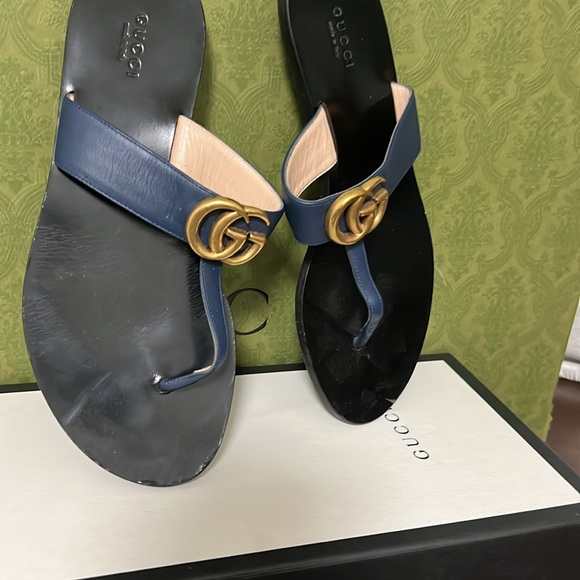 Sandals Gucci blue size 37 1/2 beautiful. But I just get more space on my closet - Picture 2 of 5